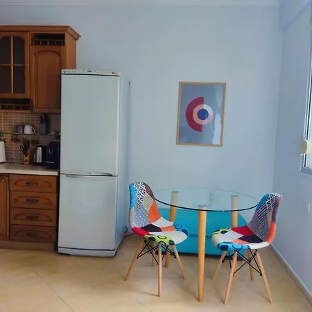 Pazari I Ri Charm Near Centre, Lovely, Spacious Apartment Tirana