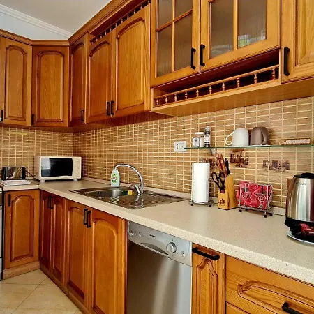 Pazari I Ri Charm Near Centre, Lovely, Spacious Apartment